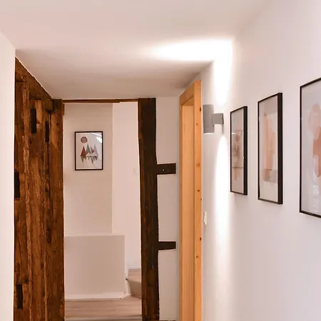 Entre Vignes Et Vergers Parenthese * Gueberschwihr